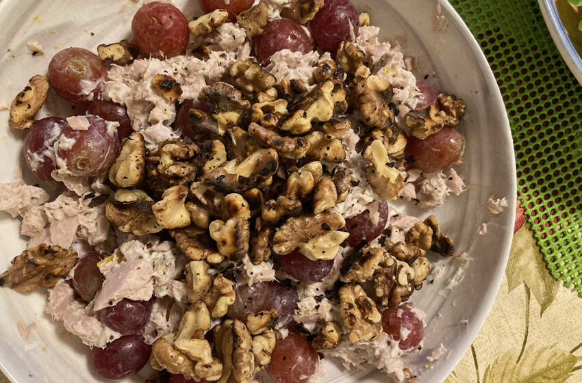 Fresh Tuna Salad with Red Grapes and Toasted Walnuts